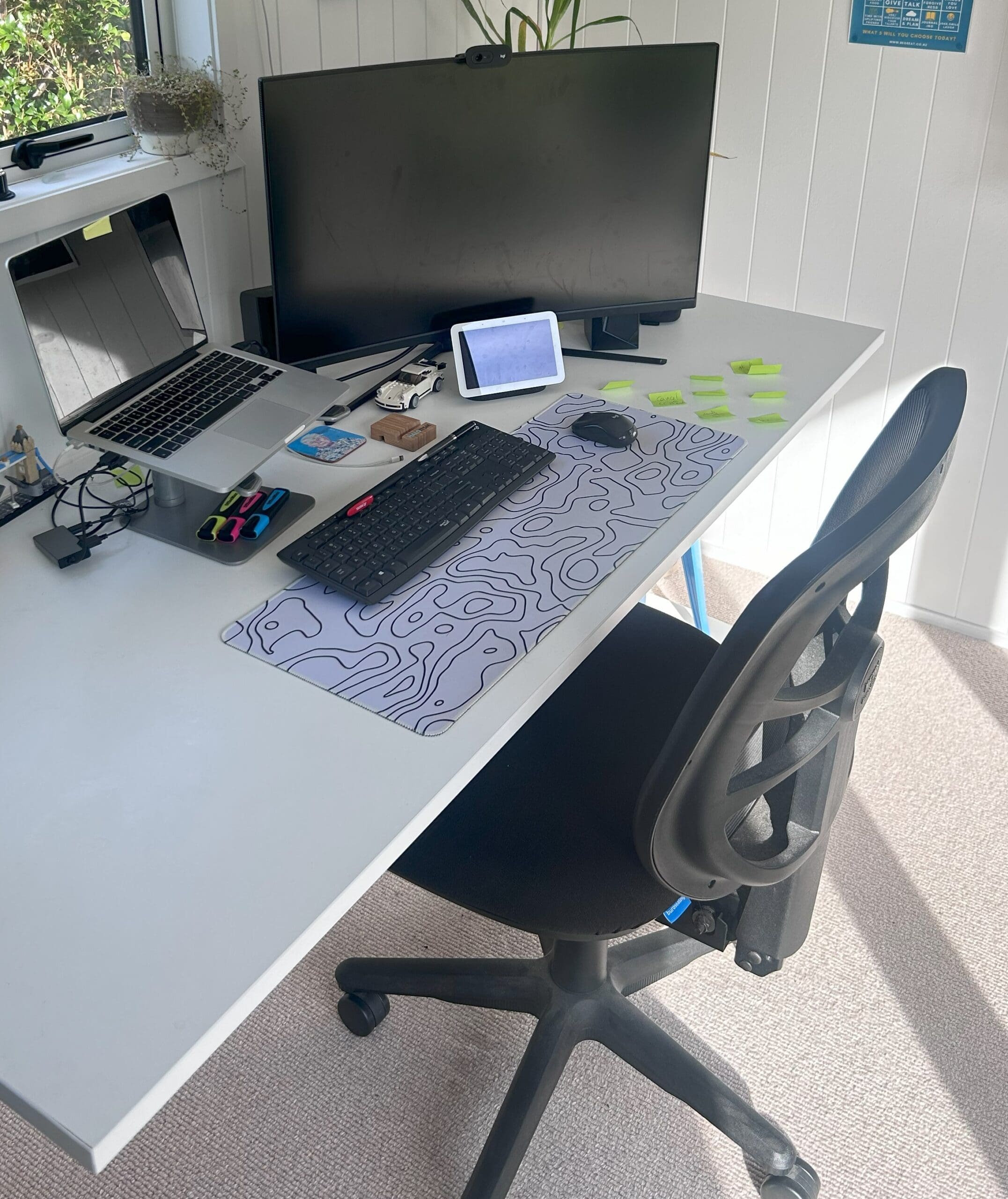 10 Minimalist Home Office Setups for Maximum Productivity I am totally on board with this and I have embraced a paperless office by going digital.