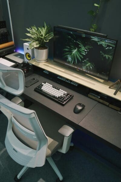 Powerful Ergonomic Home Office Tips: Say Goodbye to Pain Want to learn how to create an ergonomic home office setup. that supports your well being, back and enhances your work performance.